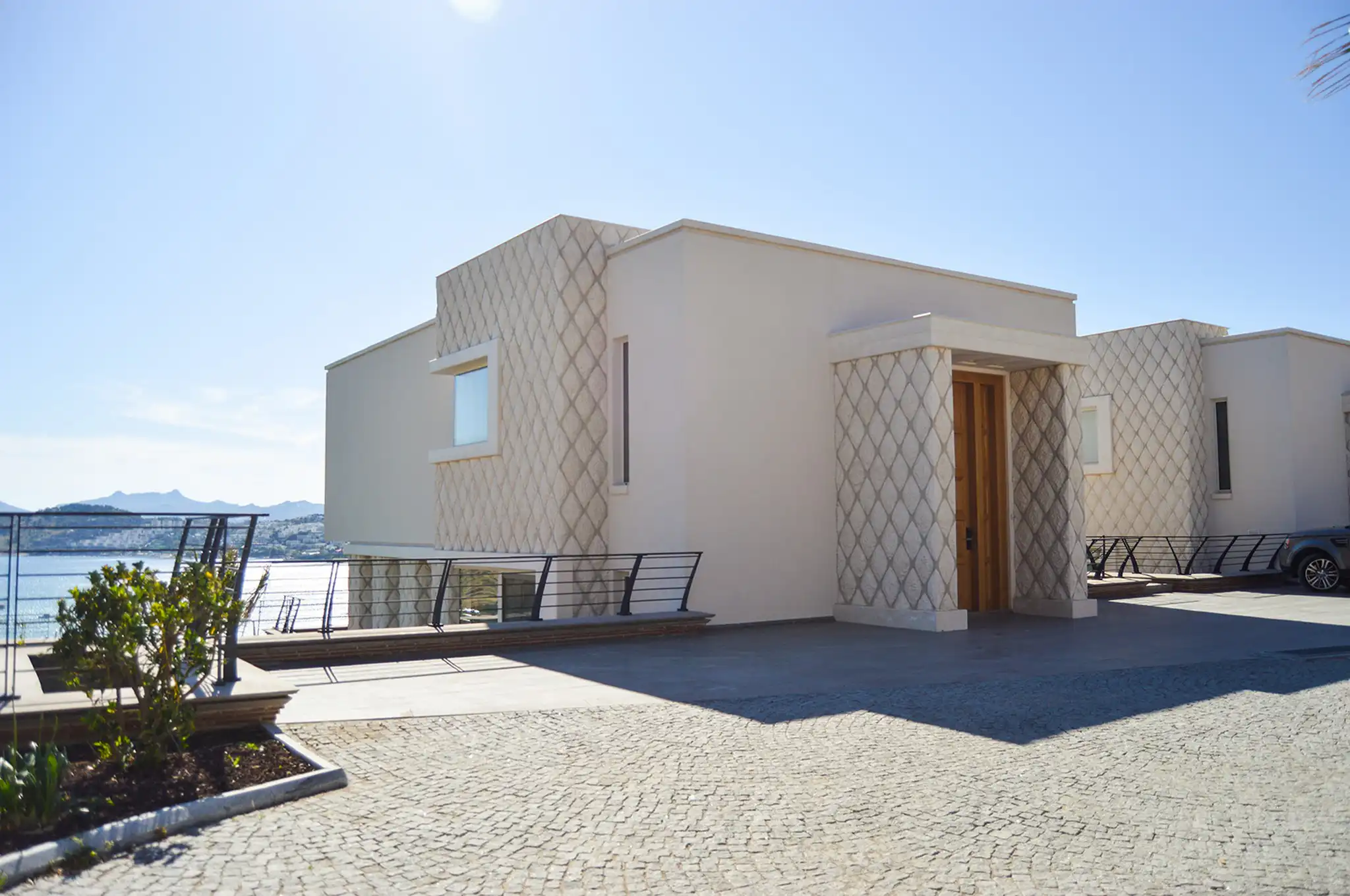 Villa Lily