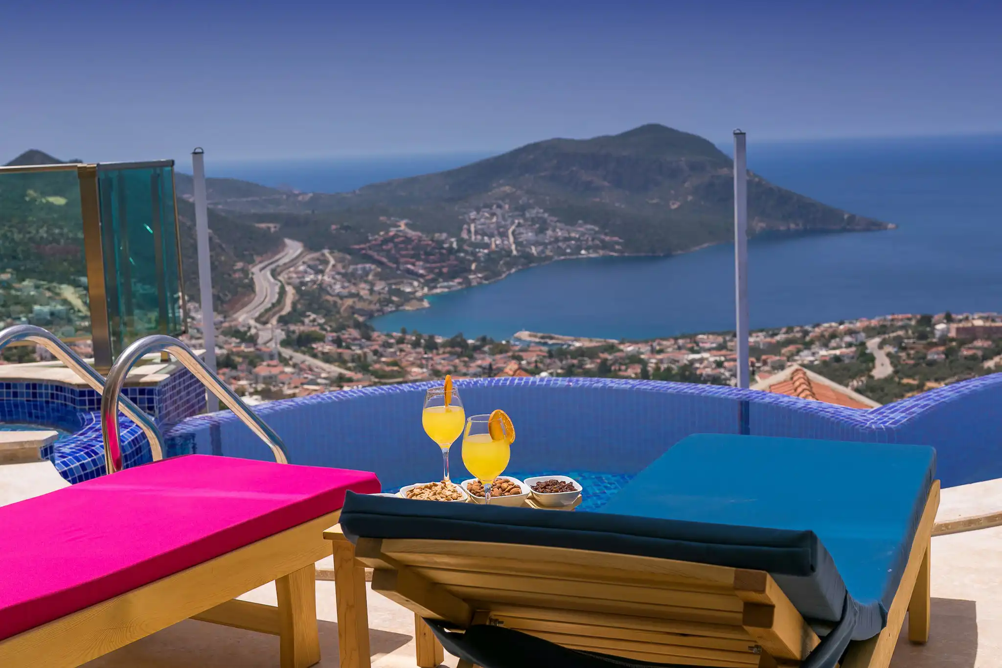 Manzarasıyla Büyüleyici Kiralık Villalar