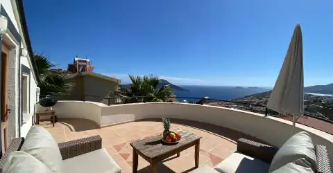 Villa Nisan