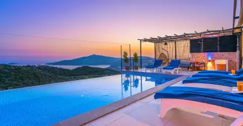 Huzur Villa