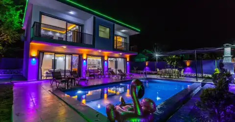 Villa Last Summer