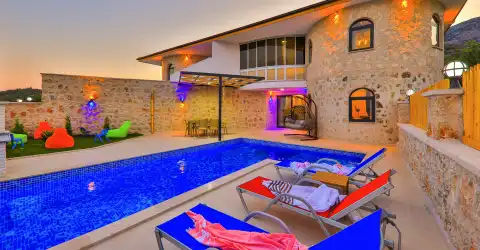 Villa Sandak-1