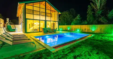 Villa Sirius Bezirgan