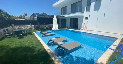Villa Silver