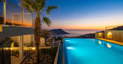 Villa In The Sky