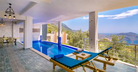 Villa Spring