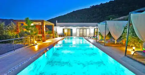 Villa Mamon Luxury Life