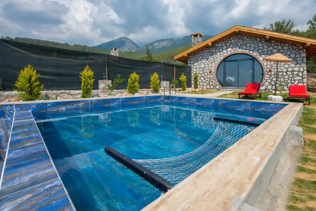 Villa Tlos Stone