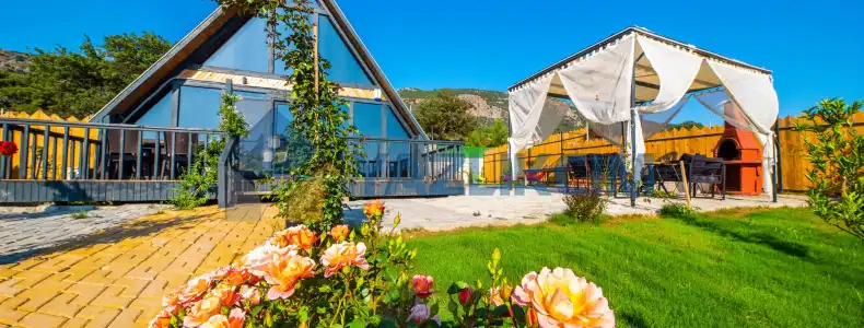 Villa City Of The Night-1