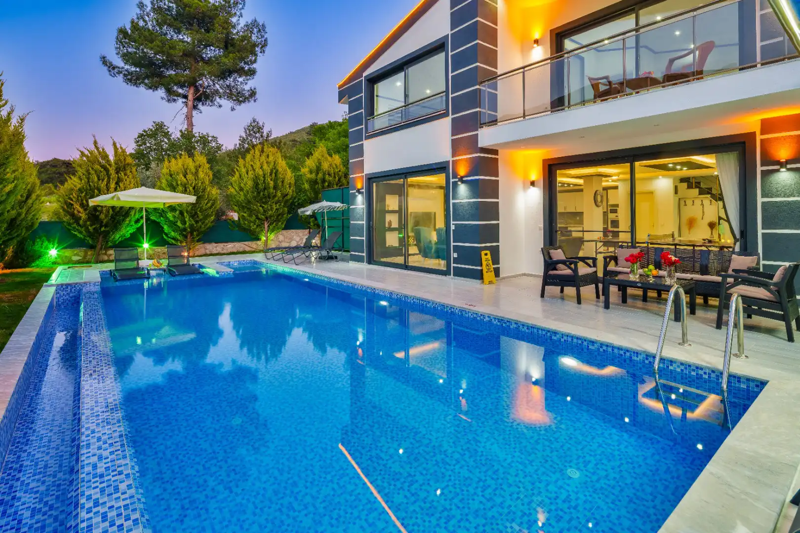 Villa Gold