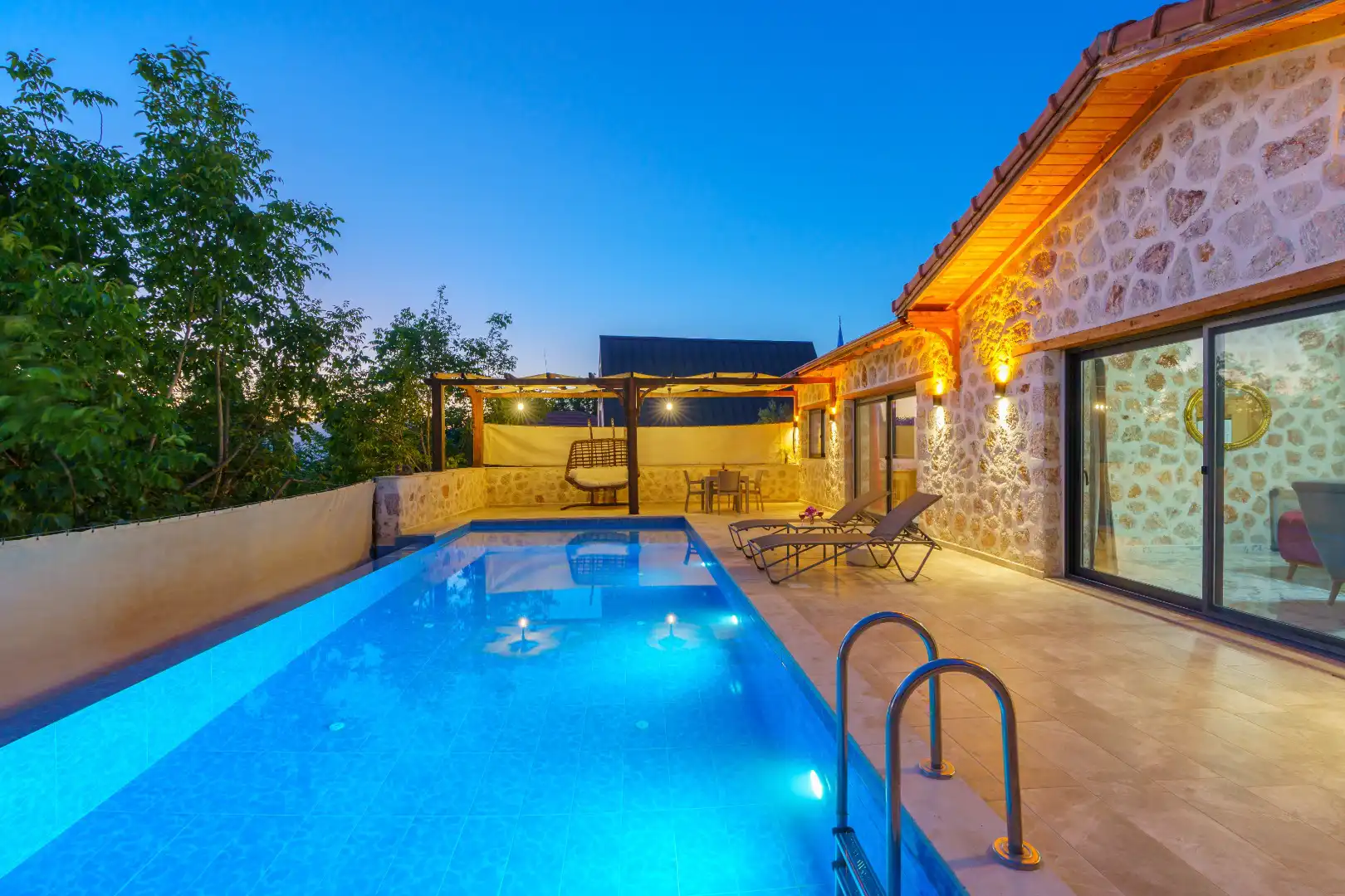 Villa Mercan Tas Üzümlü